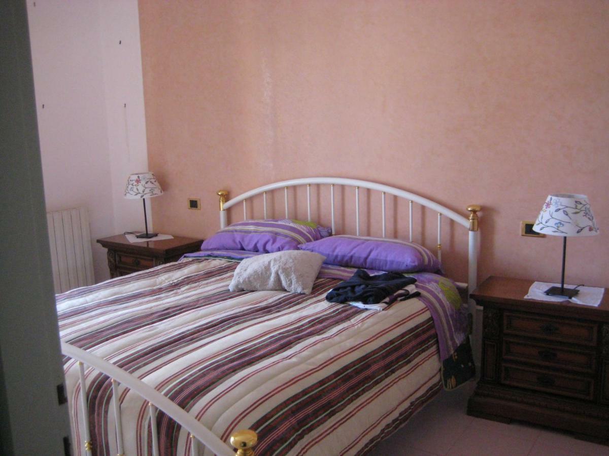 A' Moglie Del Comandante Appartement Gaeta Buitenkant foto